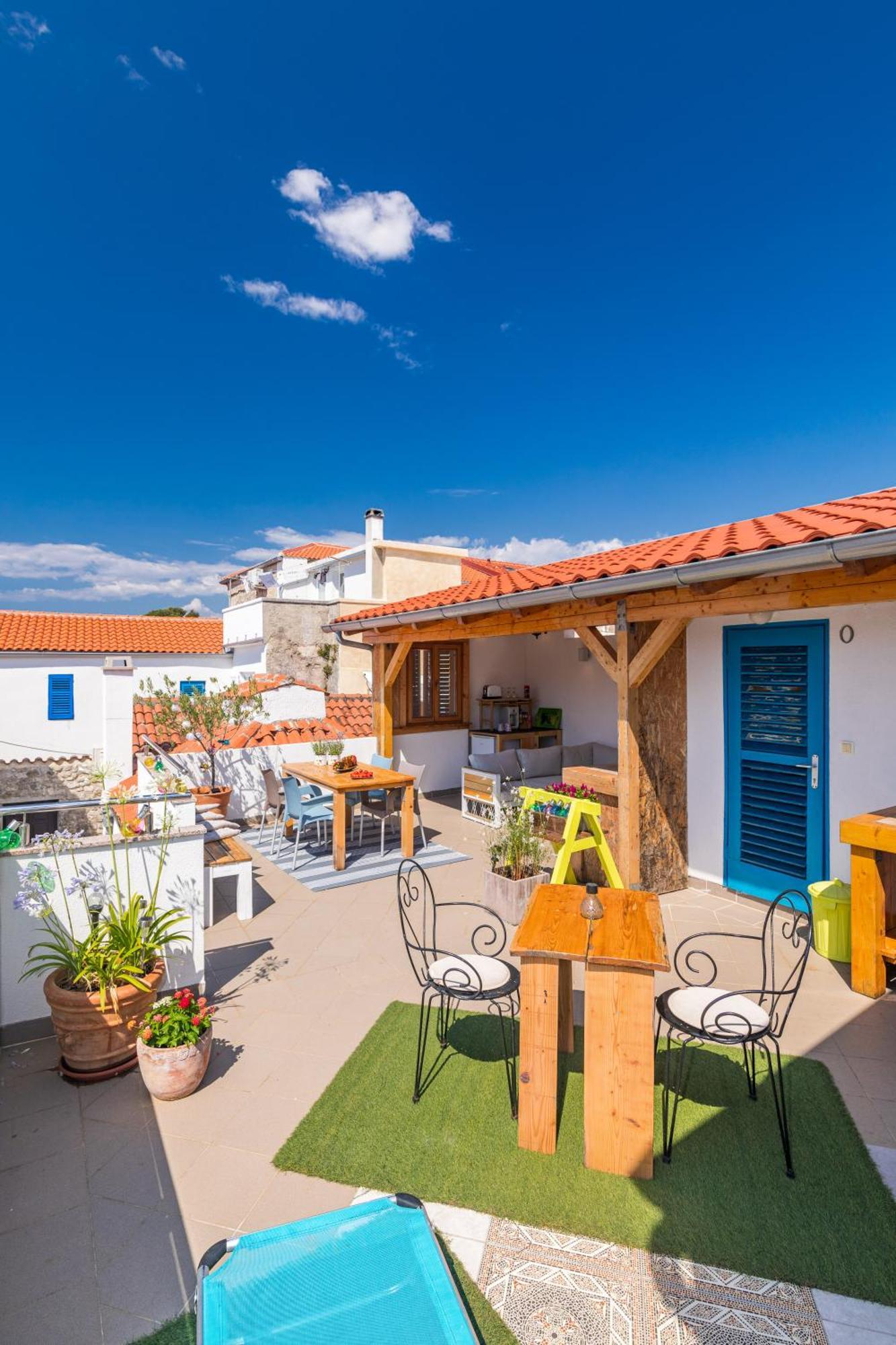 Yvonne Apartamento Krk Town Exterior foto